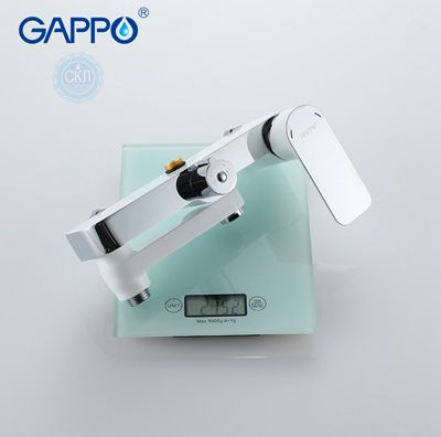 Душевая система излив есть переключателем на лейку  белый / хром Gappo Noar G2448