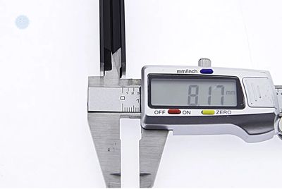 П-подібний чорний профіль з алюмінію 17×12×17 мм (3 м) для скла 8 мм