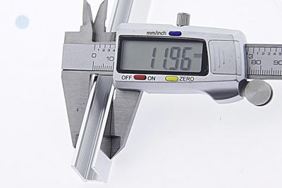 П-подібний профіль з анодованого алюмінію 17×12×17 мм (3 м) для скла 8 мм