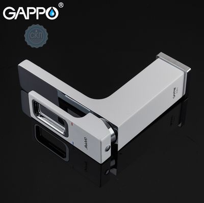 Смеситель для раковины с гайкой белый / хром Gappo Futura G1017-8