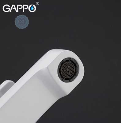 Смеситель для раковины с гайкой белый / хром Gappo Tomahawk G1002-8